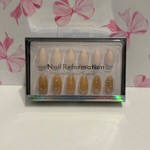 Nail Reformation Press-On Nails - Nude & Gold Rhinestone Set Short Almond